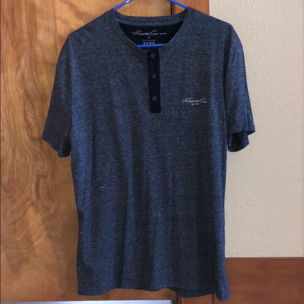 Kenneth Cole T-shirt